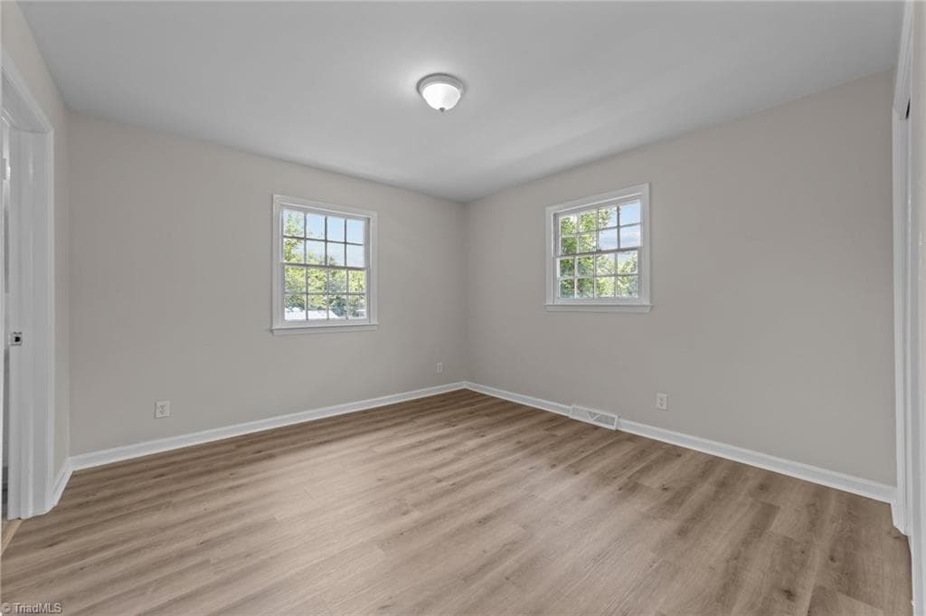 Stick/Site Built at 2507 Fontaine Road, Greensboro NC 27407, photo 9 of 34