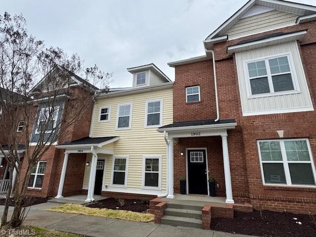 Stick/Site Built at 1904 Everitt Street, Greensboro NC 27401, photo 2 of 21