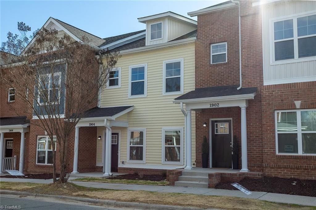 Stick/Site Built at 1904 Everitt Street, Greensboro NC 27401, photo 3 of 21