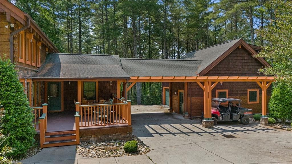 Stick/Site Built at 5626 Rocky Falls Lane, Lenoir NC 28645, Lenoir, photo 6 of 50