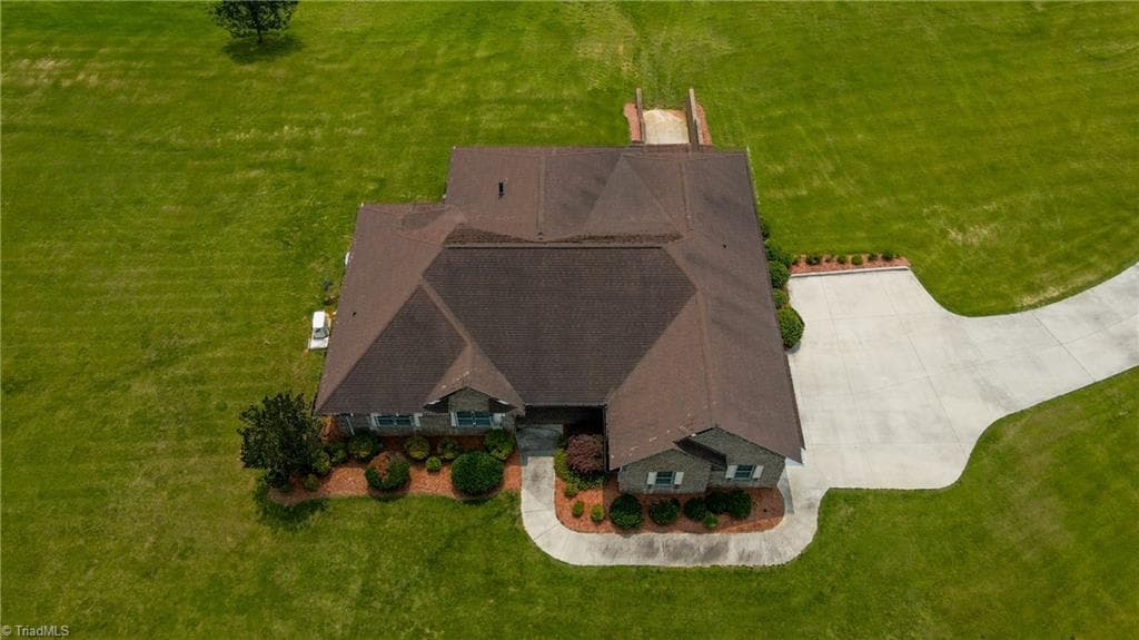 Stick/Site Built at 914 Bethlehem Church Road, Eden NC 27288, photo 5 of 50