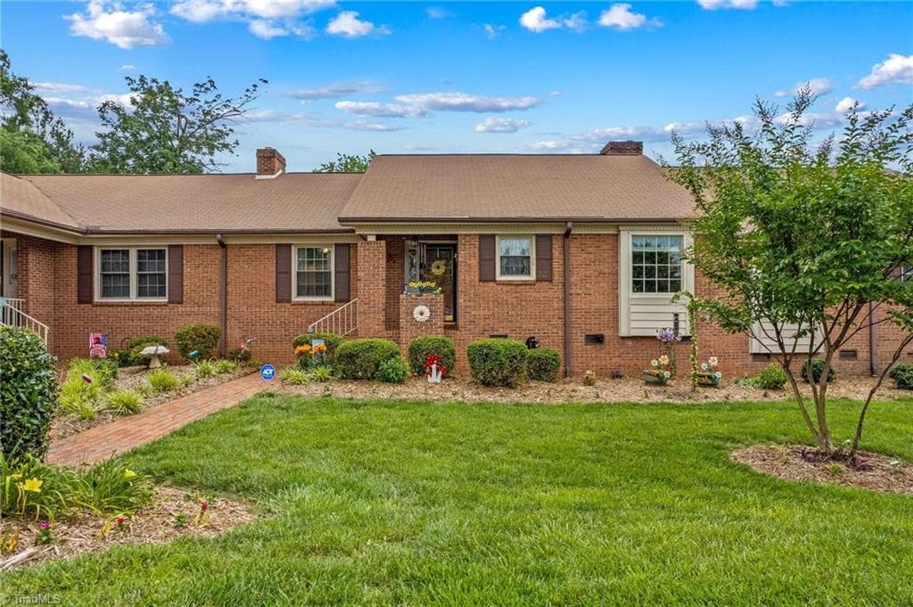 Stick/Site Built at 402 Swaim Court, Salisbury NC 28147, photo 5 of 39