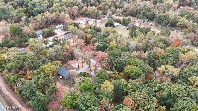 Manufactured Home at 152 Lester Drive, Lexington NC 27292, photo 22 of 27