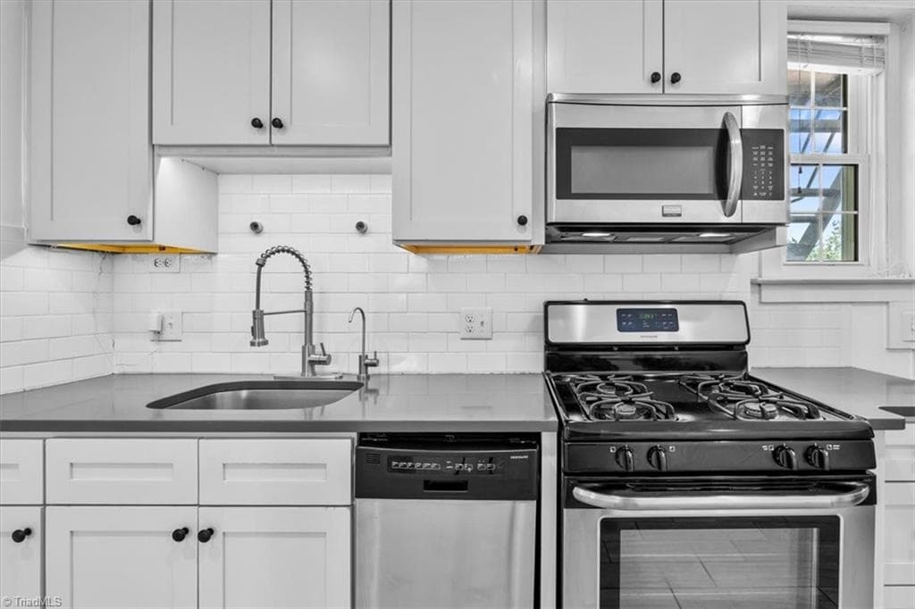 Stick/Site Built at 1013 N Elm Street # C6, Greensboro NC 27401, photo 6 of 18