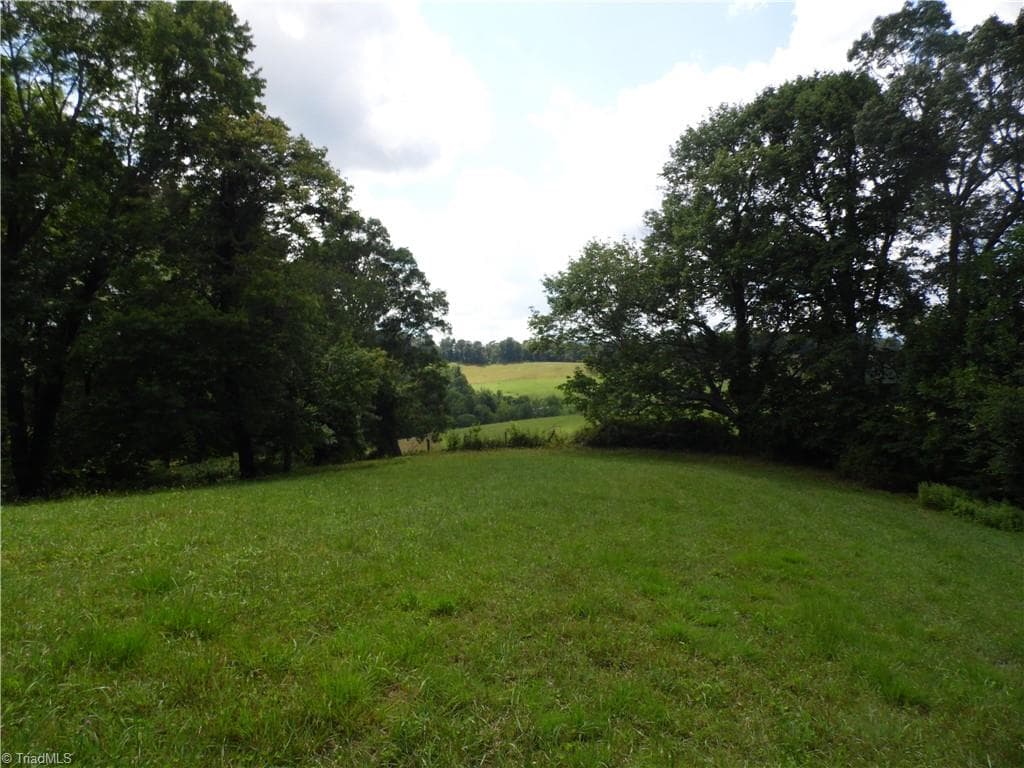 Unimproved Land at TBD Glendale Court, Laurel Springs NC 28644, photo 7 of 19