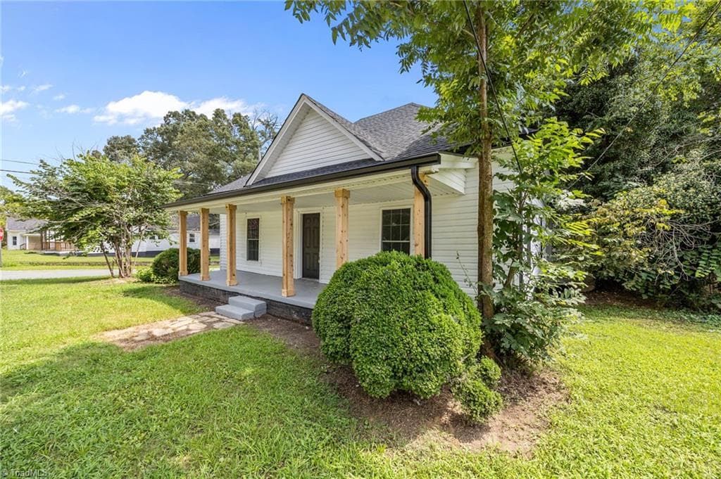 Stick/Site Built at 625 N Mebane Street, Burlington NC 27217, Burlington, photo 2 of 25