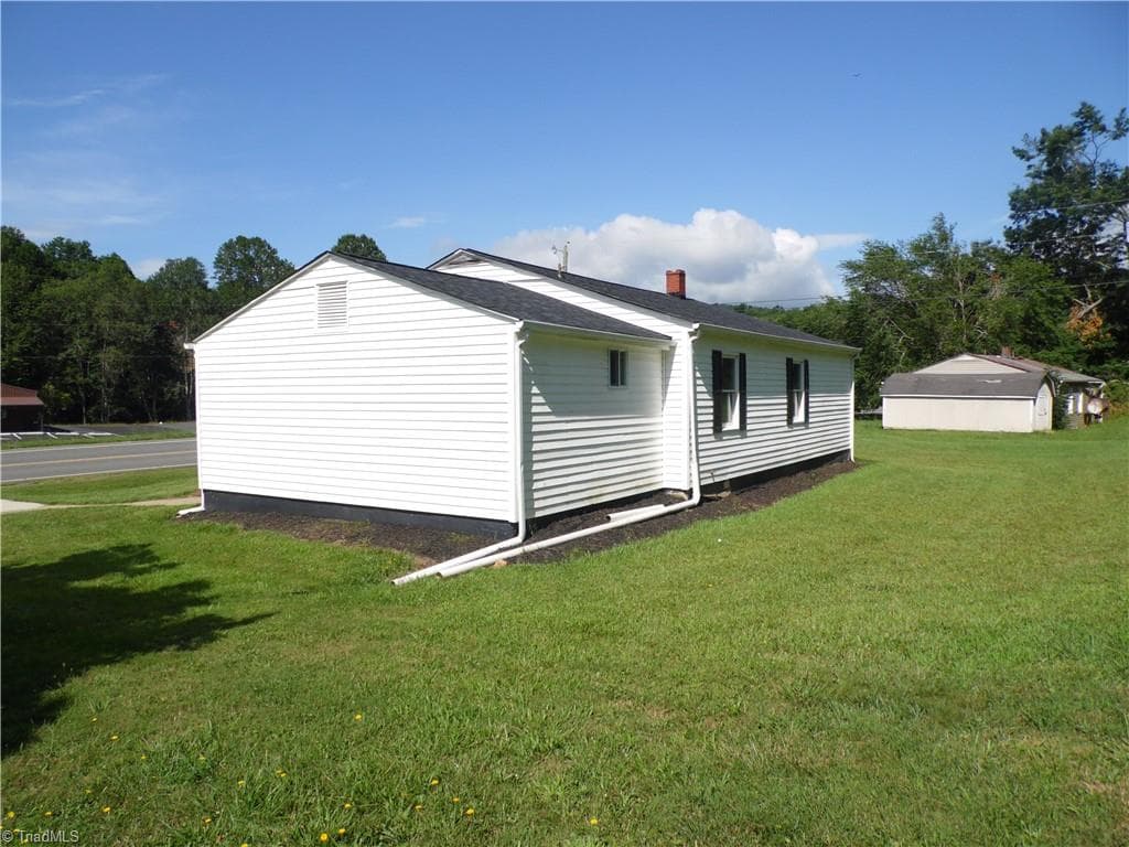 Stick/Site Built at 569 N Sparta Parkway, Sparta NC 28675, photo 29 of 32
