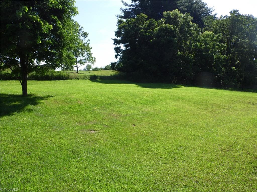 Stick/Site Built at 569 N Sparta Parkway, Sparta NC 28675, photo 4 of 32