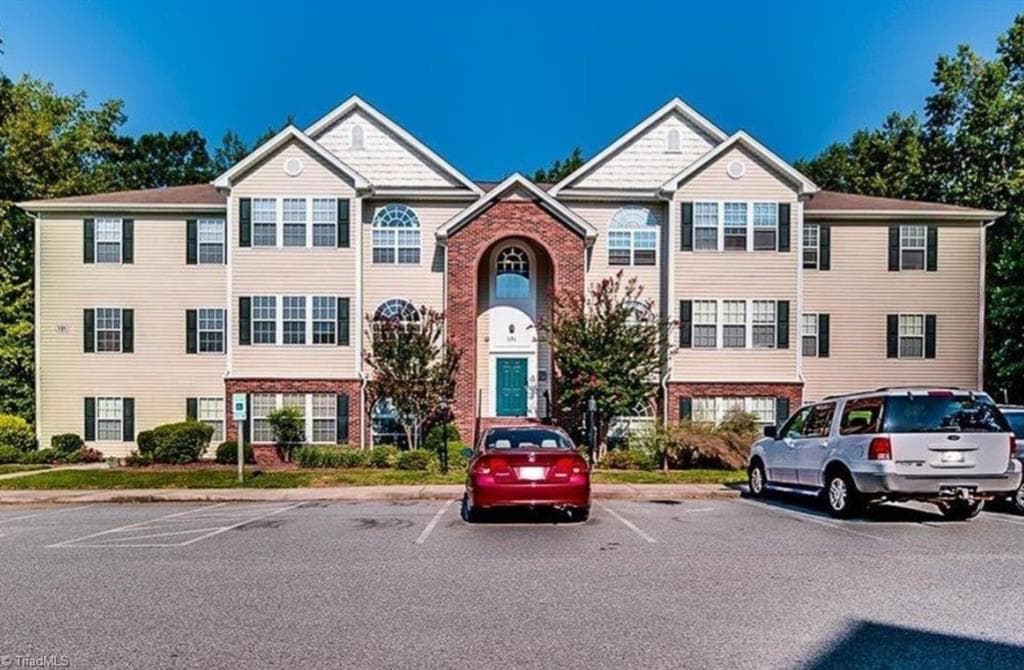131 James Road # B, High Point NC 27265