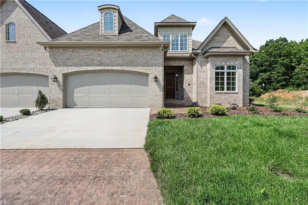 Stick/Site Built at 14 Creswell Manor Drive, Greensboro NC 27407, photo 2 of 37