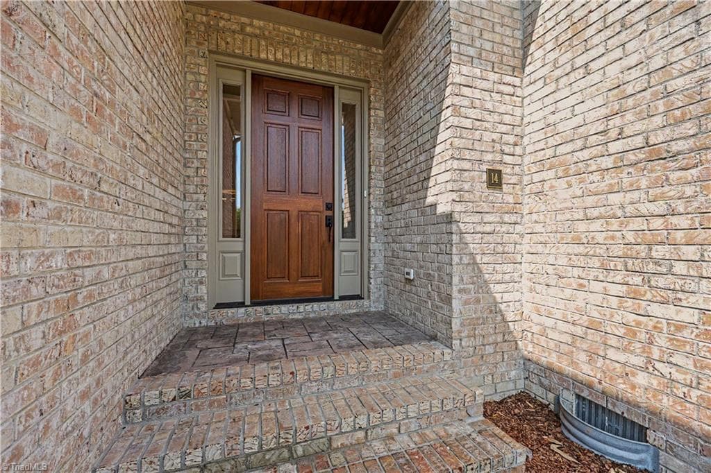 Stick/Site Built at 14 Creswell Manor Drive, Greensboro NC 27407, photo 5 of 37