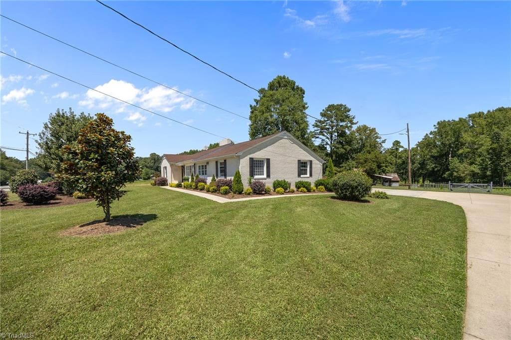 Stick/Site Built at 9256 US Highway 311, Archdale NC 27263, photo 6 of 50