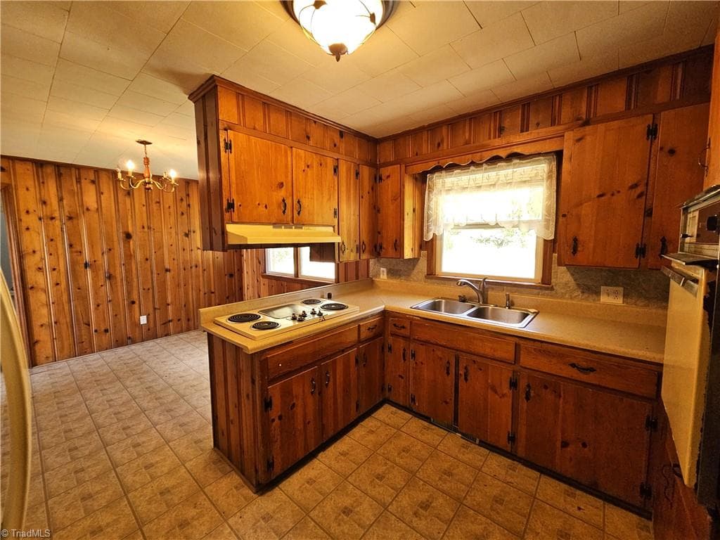 Stick/Site Built at 2447 Piney Mountain Road, Walnut Cove NC 27052, Walnut Cove, photo 5 of 12