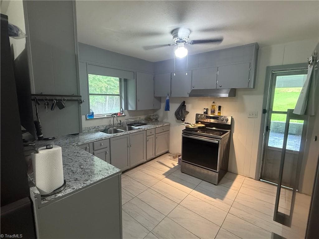 Stick/Site Built at 752 Osborne Sunset Drive, North Wilkesboro NC 28659, photo 18 of 28