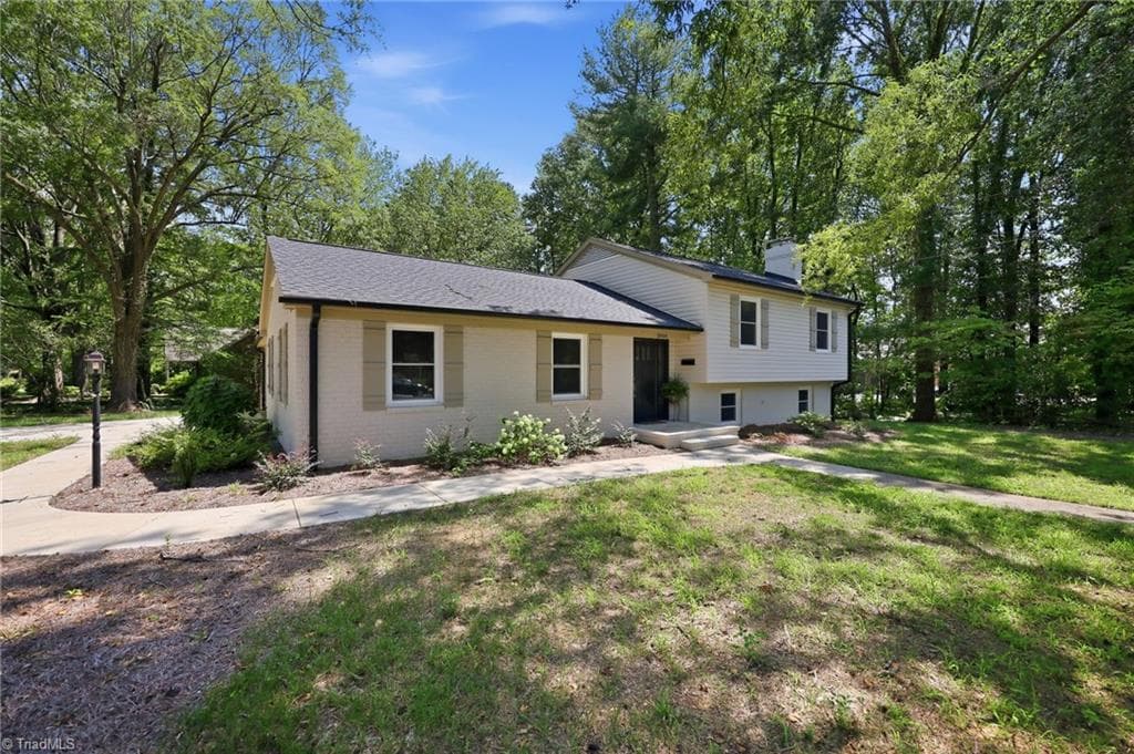 Stick/Site Built at 2804 Edgewood Avenue, Burlington NC 27215-4453, Burlington, photo 33 of 44
