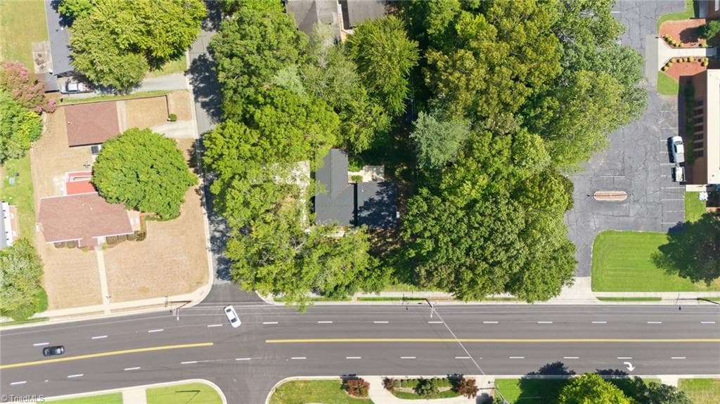 Stick/Site Built at 2804 Edgewood Avenue, Burlington NC 27215-4453, Burlington, photo 40 of 44