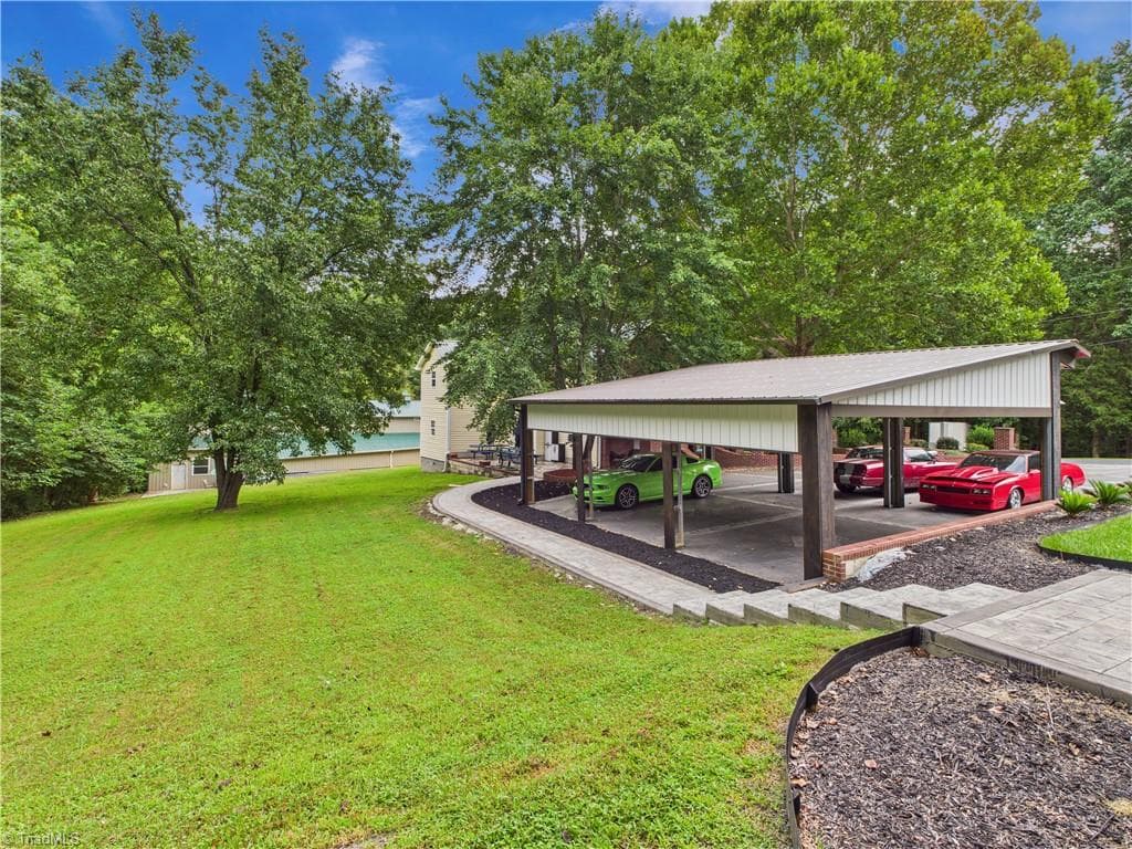 Stick/Site Built at 3281/3293 Skyhaven Road, Randleman NC 27317, photo 23 of 40