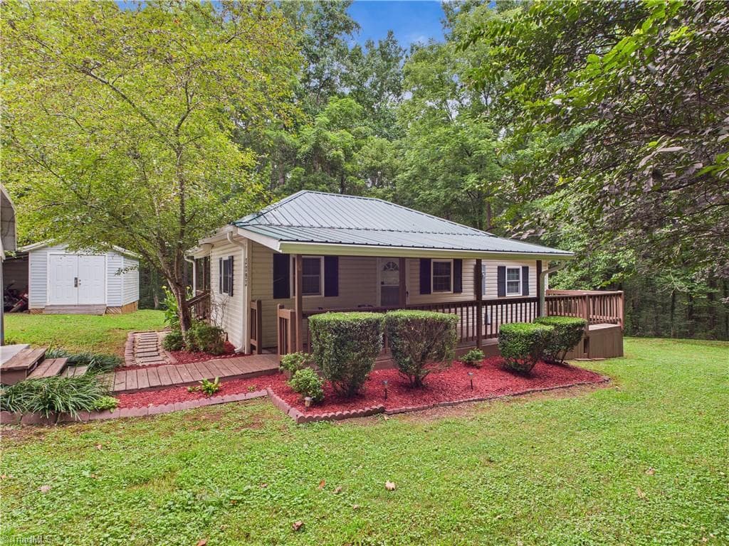 Stick/Site Built at 3281/3293 Skyhaven Road, Randleman NC 27317, photo 35 of 40