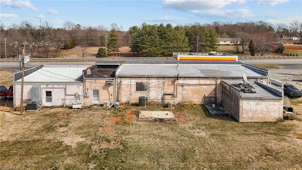 Remarks at 3656 US Highway 220, Madison NC 27025, photo 19 of 30