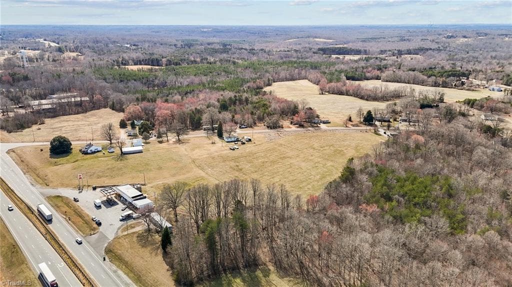 Remarks at 889 Williams Road, Madison NC 27025, photo 9 of 13