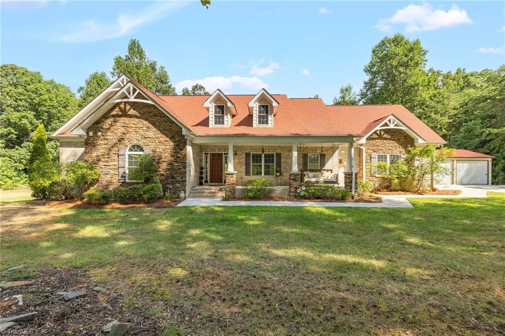 Stick/Site Built at 9127 County Line Road, Kernersville NC 27284, photo 2 of 48