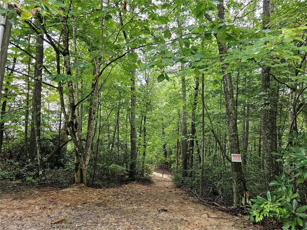 Stick/Site Built at 582 Deer Crossing Lane, Lenoir NC 28645, photo 13 of 48