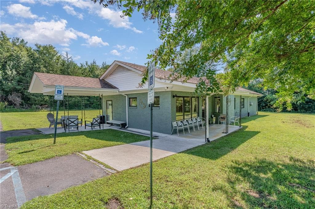 1590 Farmington Road, Mocksville NC 27028