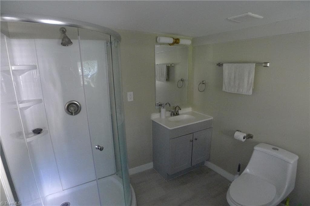 Manufactured Home at 116 Pond Street, Lexington NC 27292, Lexington, photo 19 of 38