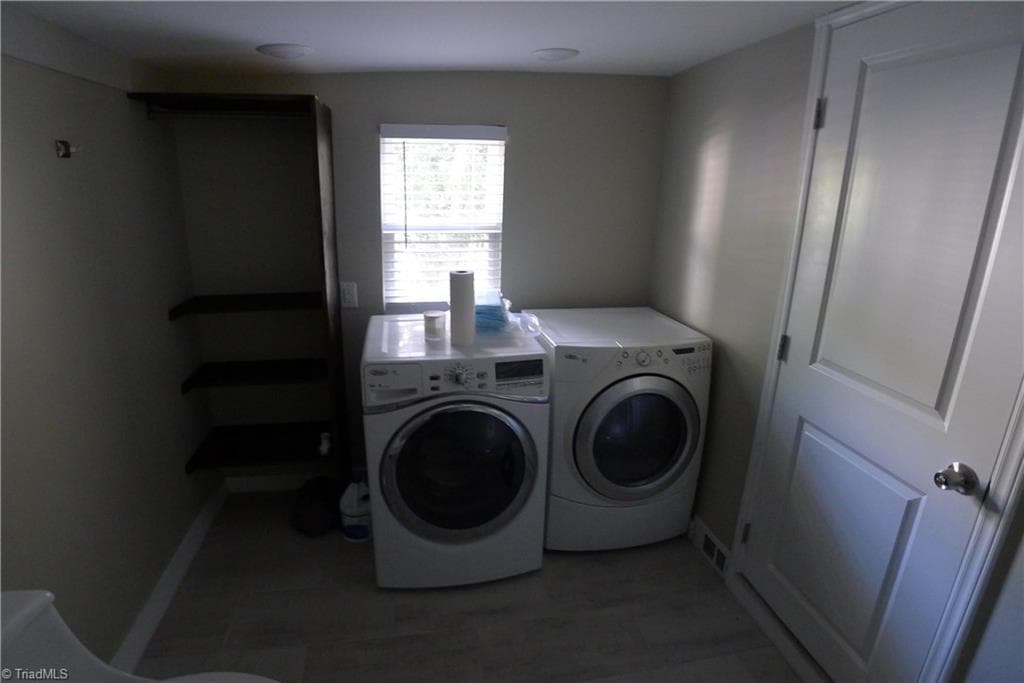 Manufactured Home at 116 Pond Street, Lexington NC 27292, Lexington, photo 15 of 38