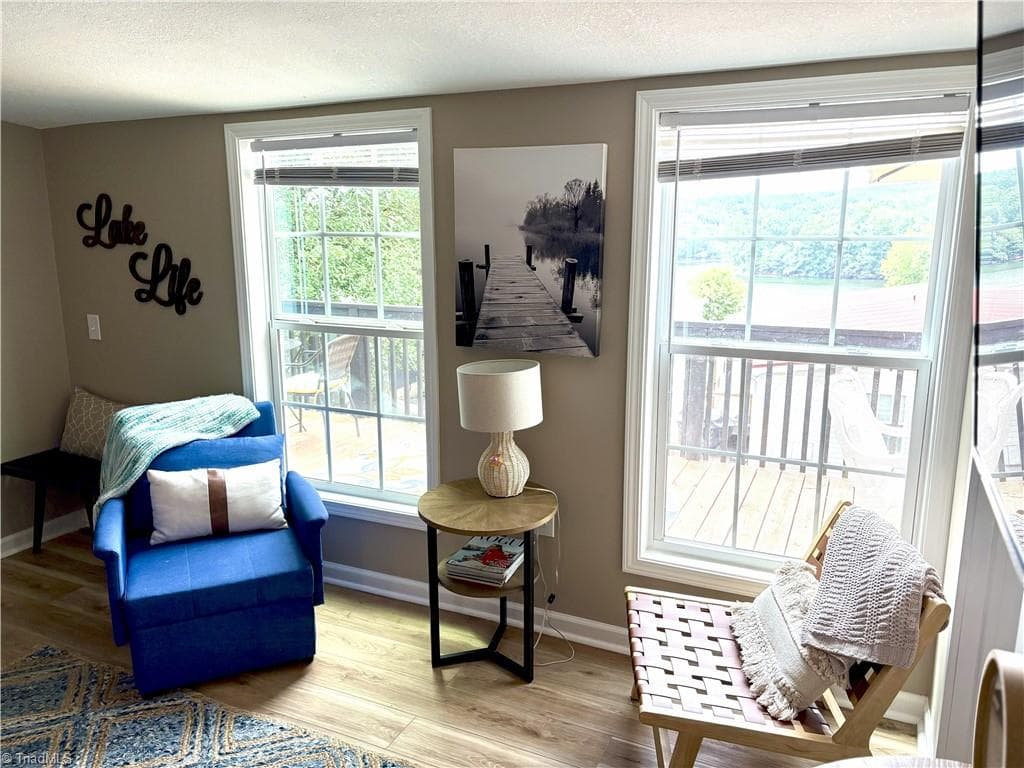 Manufactured Home at 162 Dogwood Circle, New London NC 28127, photo 5 of 45