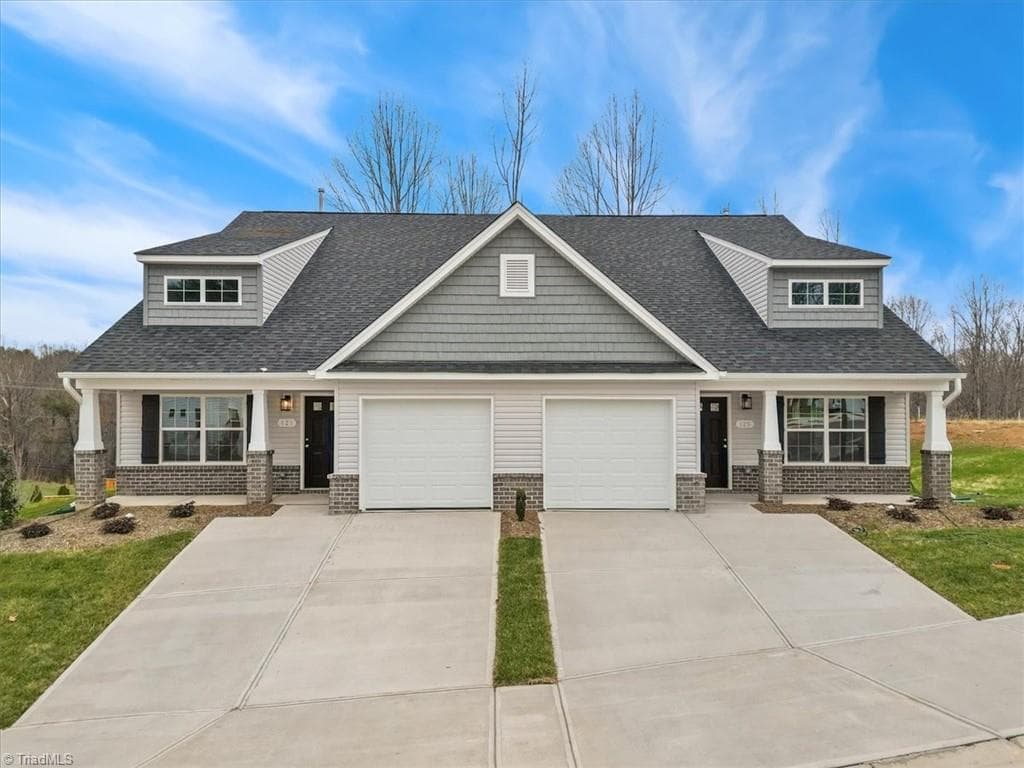 Stick/Site Built at 121 Park Ridge Drive, Elkin NC 28621, Elkin, photo 5 of 66