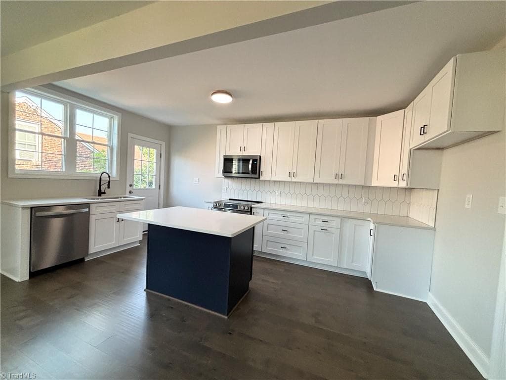 Stick/Site Built at 714 Jefferson Street, Martinsville VA 24112, Martinsville, photo 6 of 15