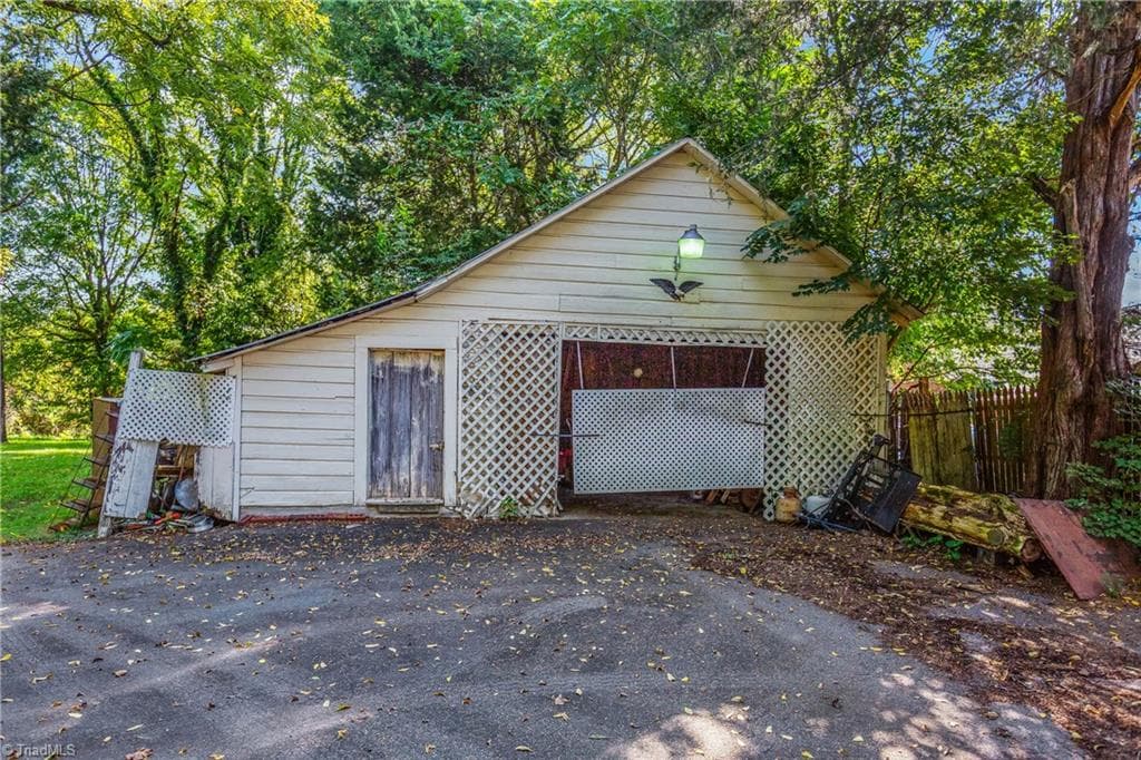 Stick/Site Built at 404 N State Street, Yadkinville NC 27055, photo 10 of 12