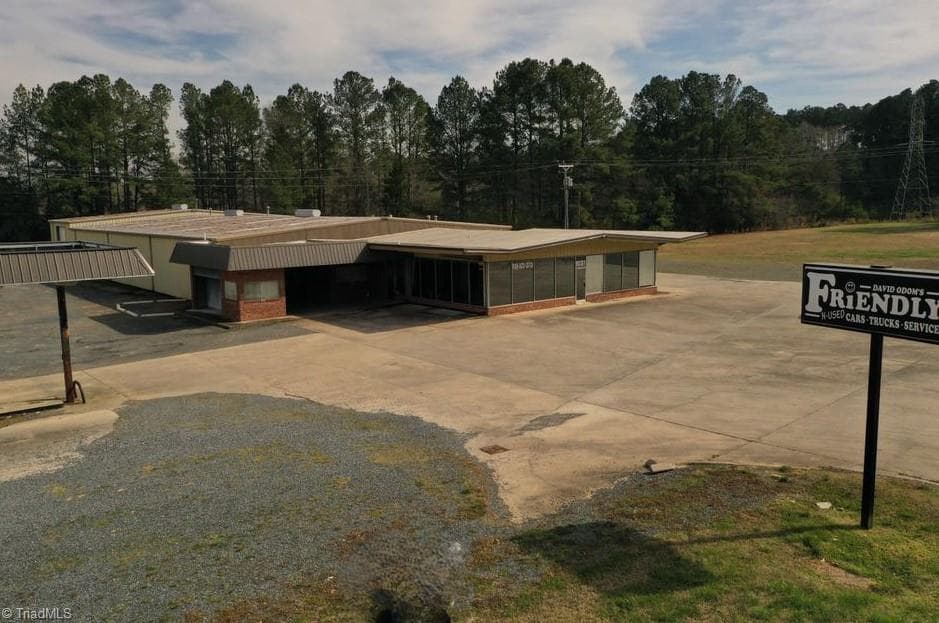 1055 Albemarle Road, Troy NC 27371