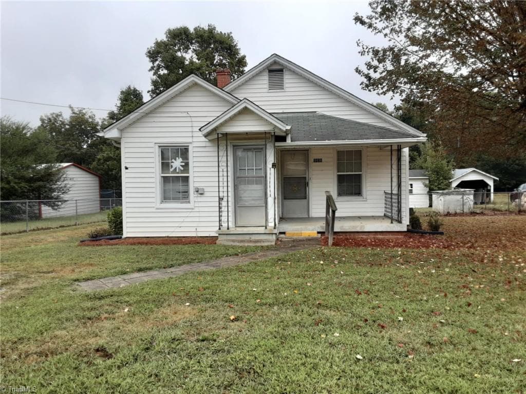Stick/Site Built at 5436 Old US Highway 52, Lexington NC 27295, Lexington, photo 2 of 18