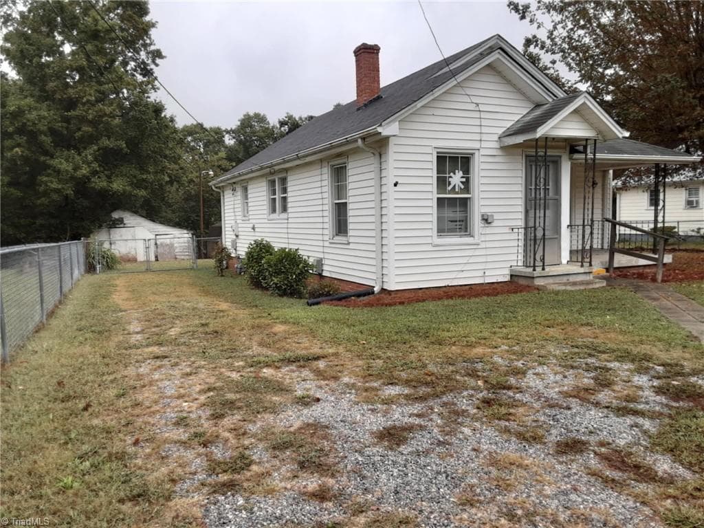 Stick/Site Built at 5436 Old US Highway 52, Lexington NC 27295, Lexington, photo 3 of 18