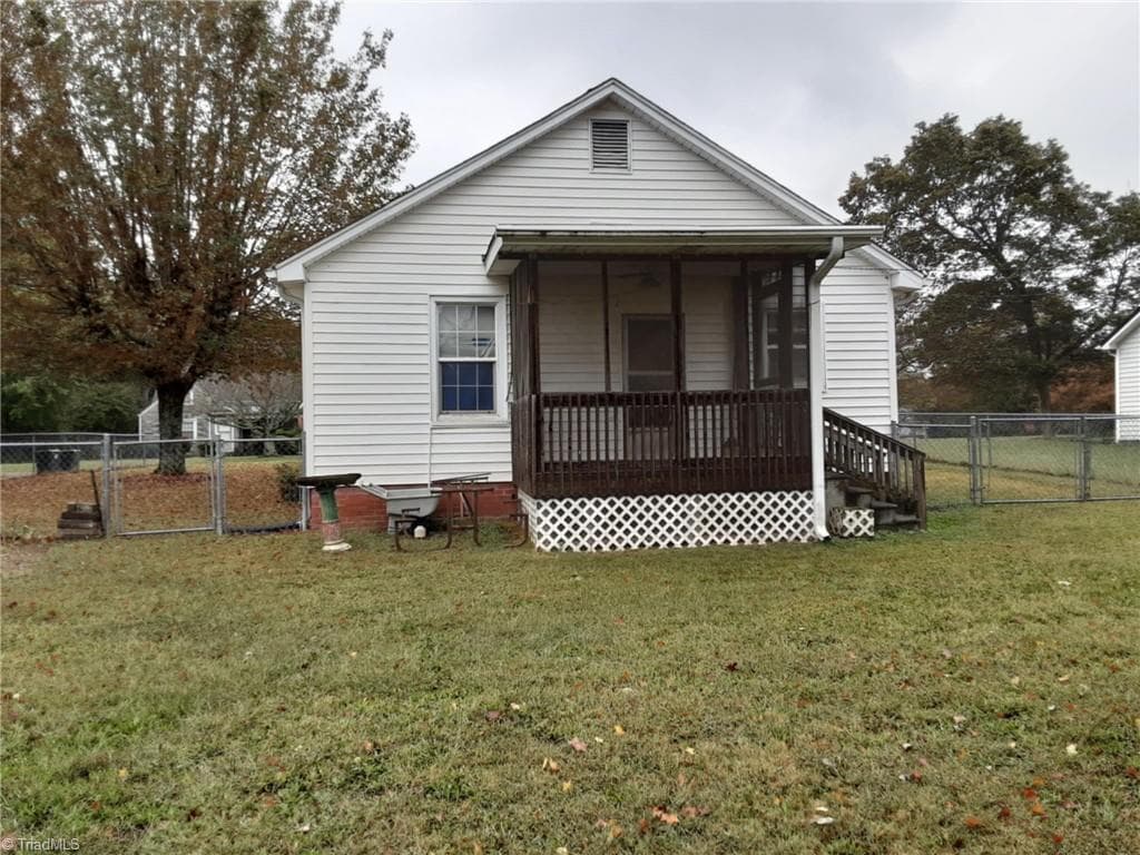 Stick/Site Built at 5436 Old US Highway 52, Lexington NC 27295, Lexington, photo 4 of 18