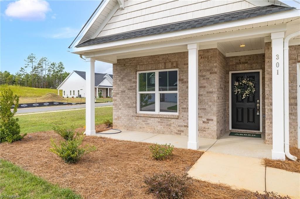 Stick/Site Built at 301 Beeson Court, Clemmons NC 27012, photo 4 of 29
