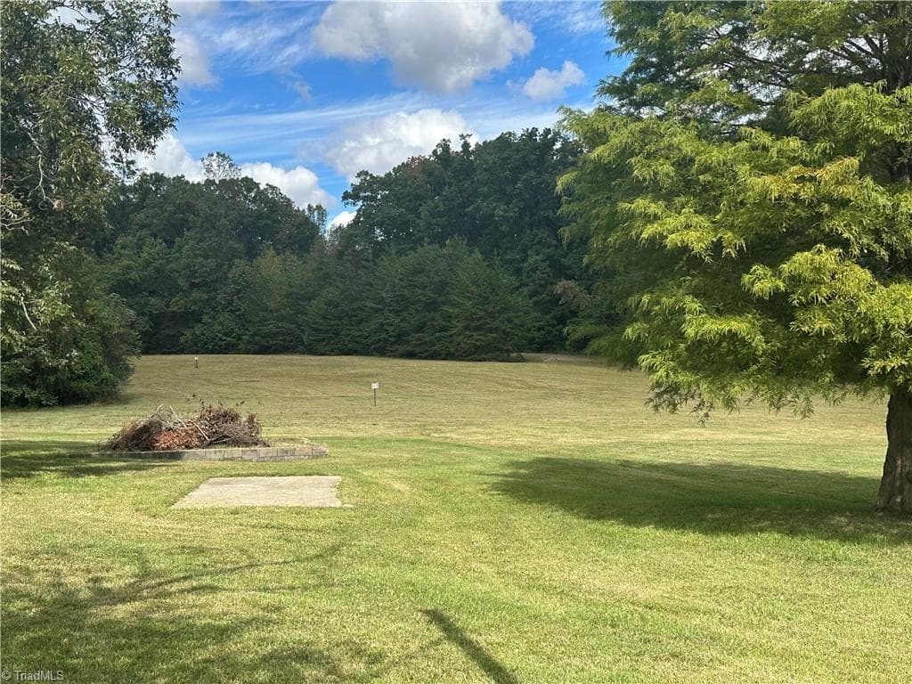 Stick/Site Built at 8410 Linville Road, Oak Ridge NC 27310, Oak Ridge, photo 9 of 100