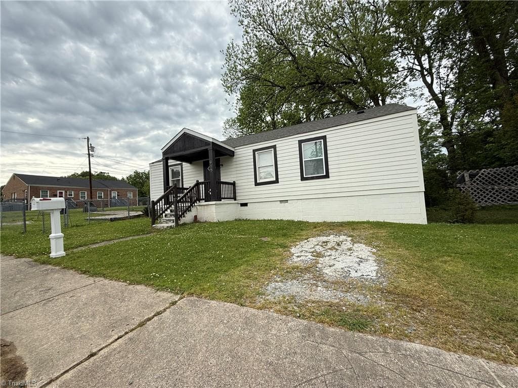 915 E Bragg Street, Greensboro NC 27406