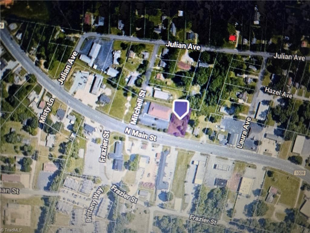 Remarks at 10538 N Main Street, Archdale NC 27263, photo 2 of 3