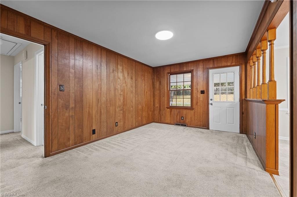 Stick/Site Built at 2407 Four Seasons Boulevard, Greensboro NC 27407, photo 7 of 37
