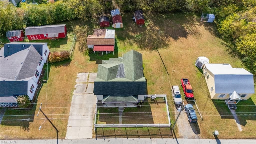 Stick/Site Built at 611 Riverside Drive, Eden NC 27288, photo 21 of 26