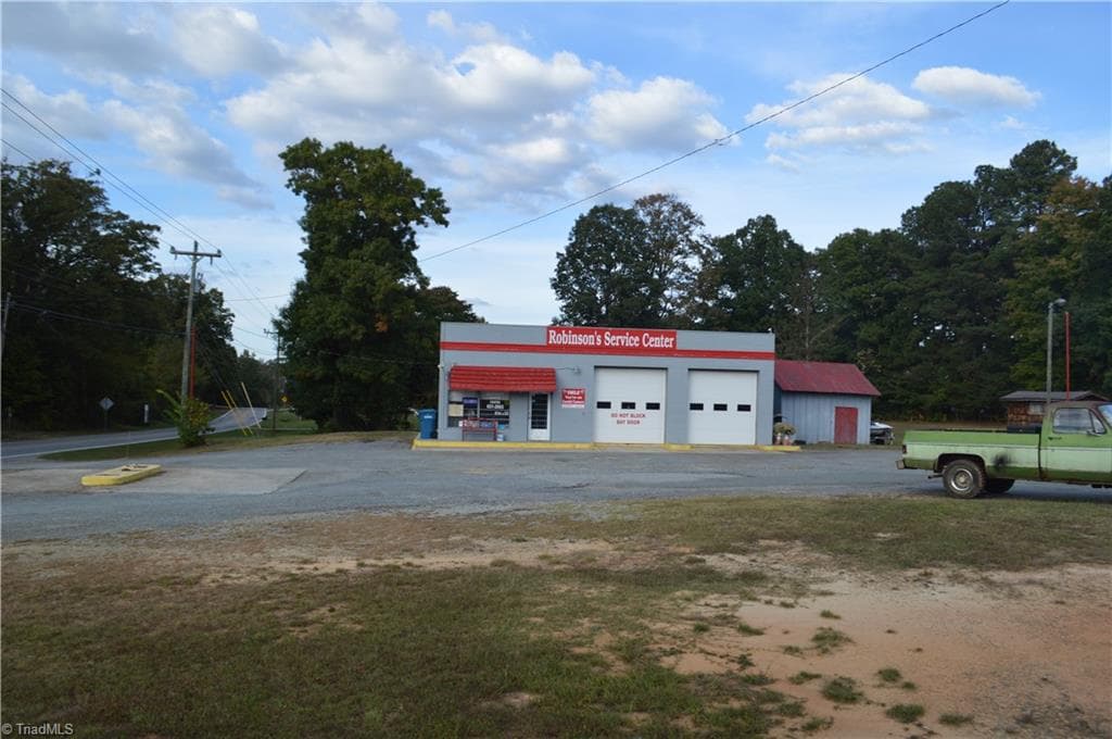 Investment at 4001 Hicone Road, Greensboro NC 27405, Greensboro, photo 5 of 60