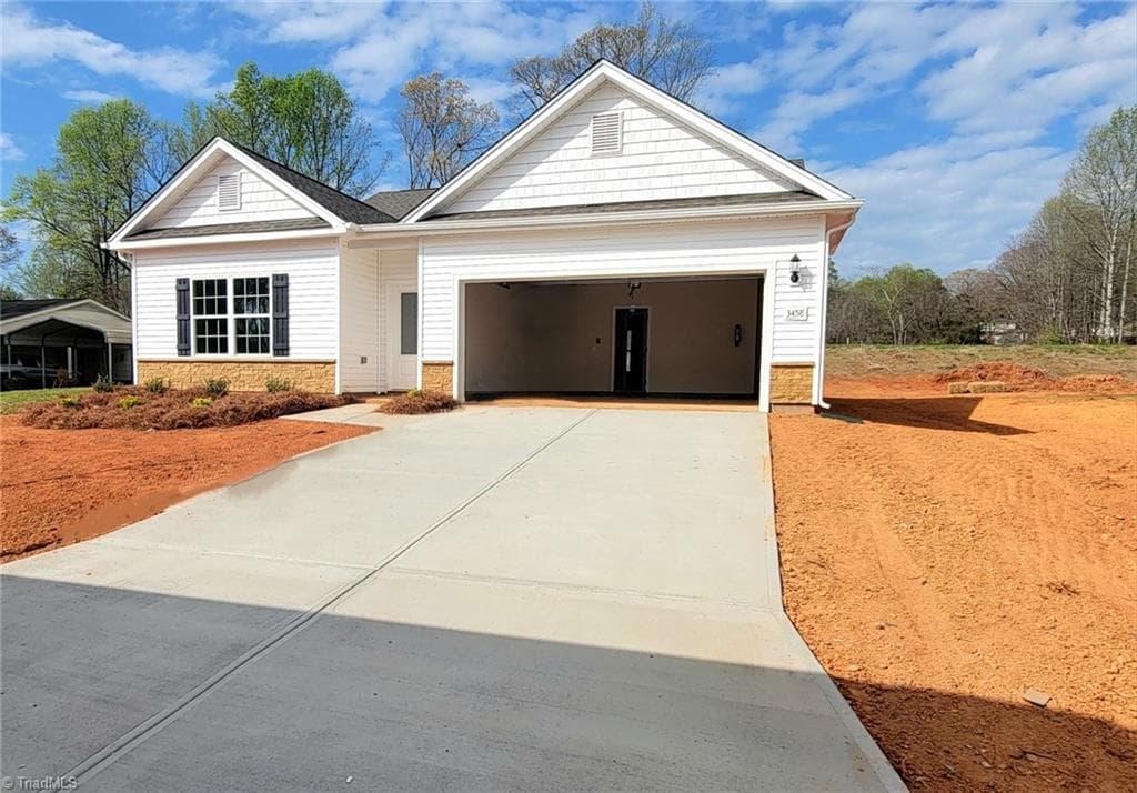 Stick/Site Built at 3458 Robindale Drive, Winston-Salem NC 27107, photo 2 of 24