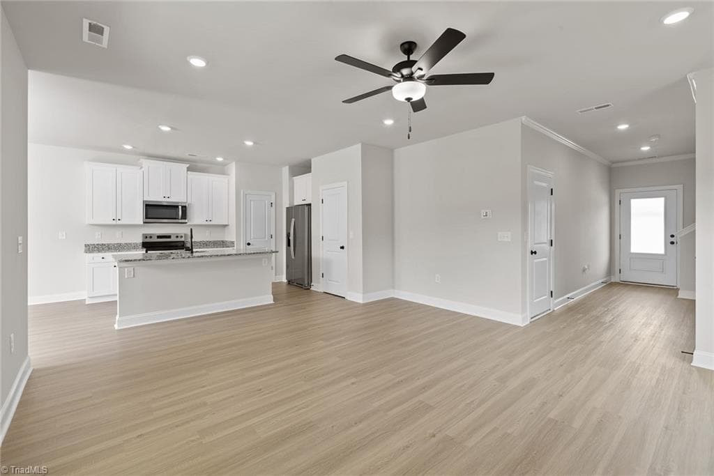 Stick/Site Built at 3435 Robindale Drive, Winston-Salem NC 27107, Winston-Salem, photo 3 of 24