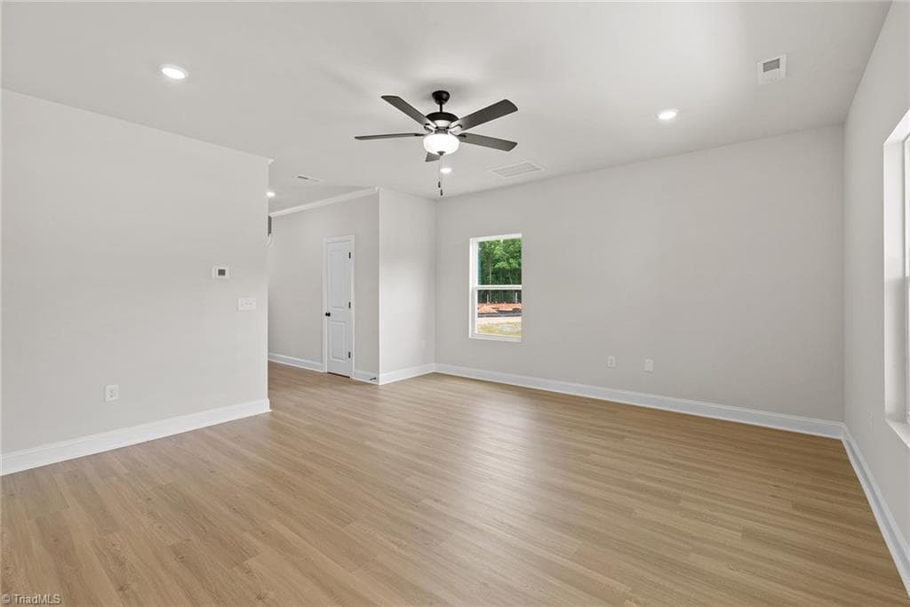 Stick/Site Built at 3435 Robindale Drive, Winston-Salem NC 27107, Winston-Salem, photo 5 of 24
