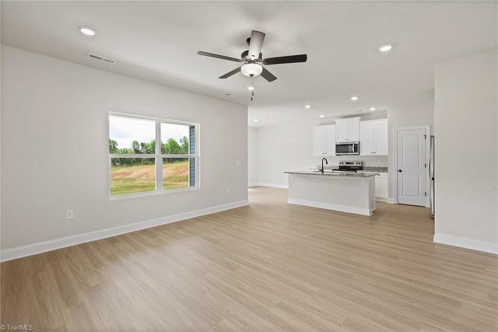Stick/Site Built at 3435 Robindale Drive, Winston-Salem NC 27107, Winston-Salem, photo 4 of 24