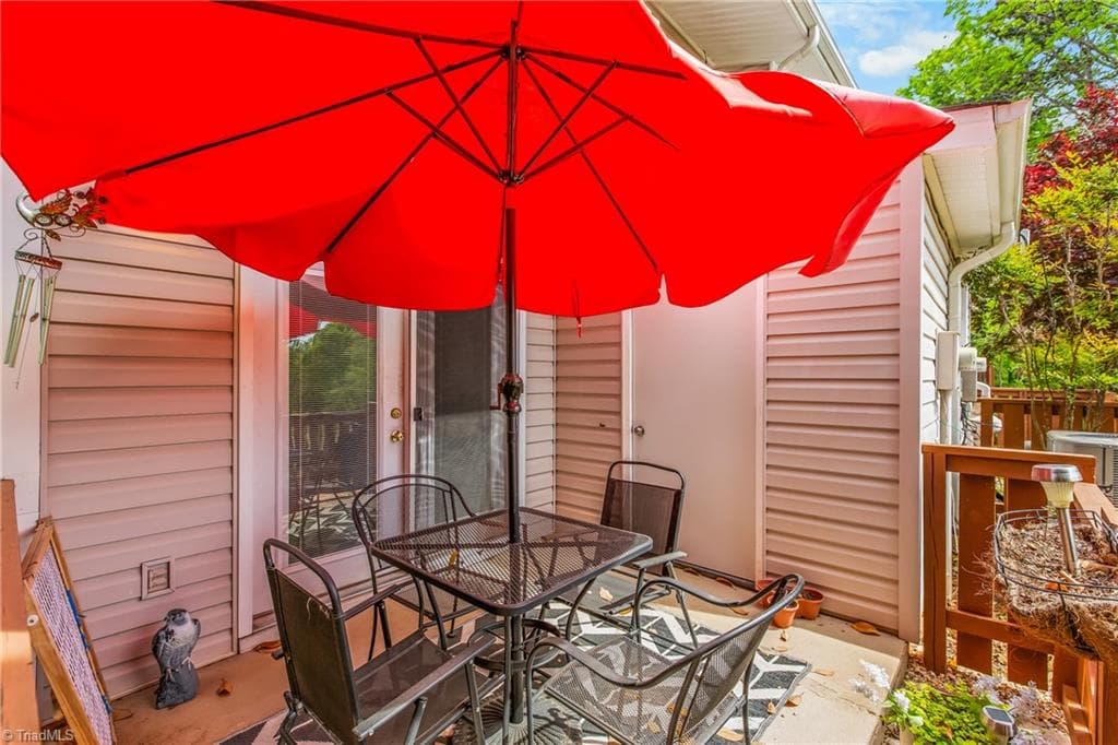Stick/Site Built at 3753 Heathrow Drive, Winston-Salem NC 27127, Winston-Salem, photo 23 of 31