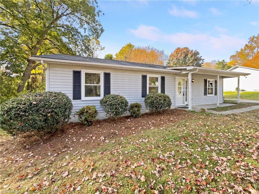 Stick/Site Built at 4051 Gordon Court, Winston-Salem NC 27104, Winston-Salem, photo 7 of 18